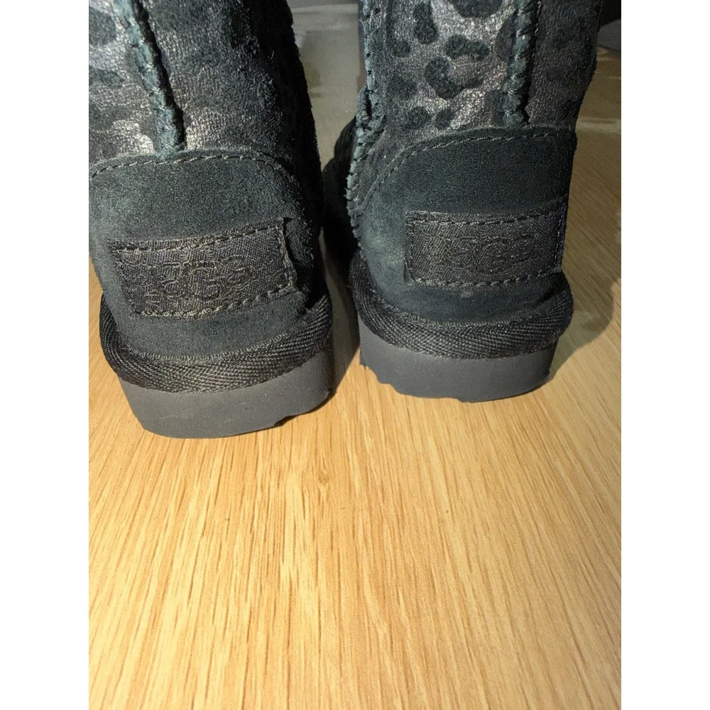 UGG Classic Short Leopard Print Black Boots Kids